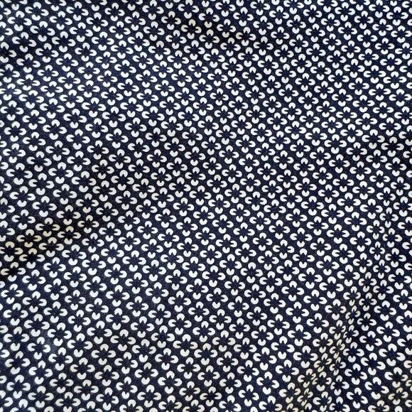 Talbots Women’s Size 6 Floral Print Bermuda Shorts Cotton Black Modest Preppy - Picture 4 of 6